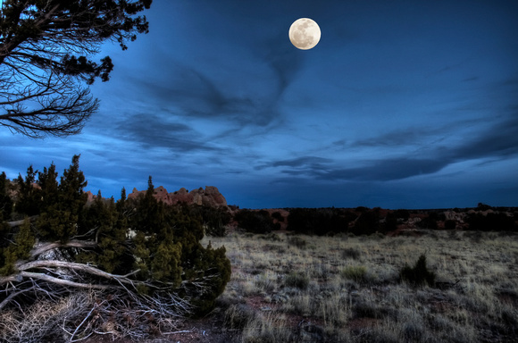 The Wind Moon of March 2012 over New Mexico